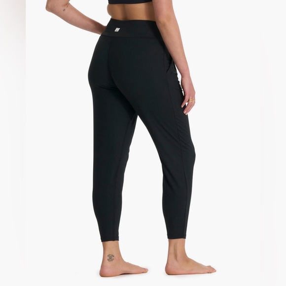 Vuori Lux At Ease Pant - Picture 2 of 5